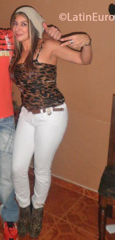 Date this sultry Colombia girl Yuliana from Medellin CO13648