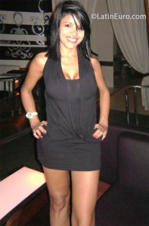 Date this athletic Brazil girl Maria from Fortaleza BR9097