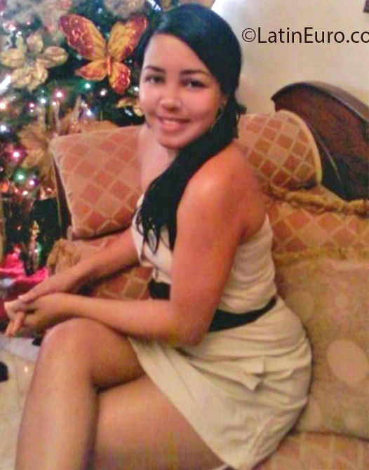 Date this foxy Dominican Republic man Kathy from Santo Domingo DO17075