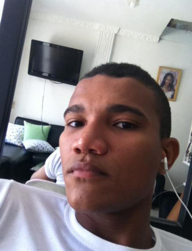 Date this tall Colombia man Gres Hurtado from Cartagena CO13901