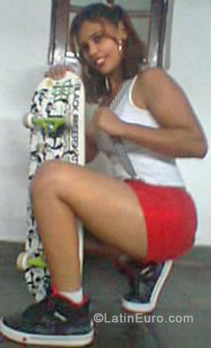 Date this happy Brazil girl Grassiele from Sao Paulo BR8134