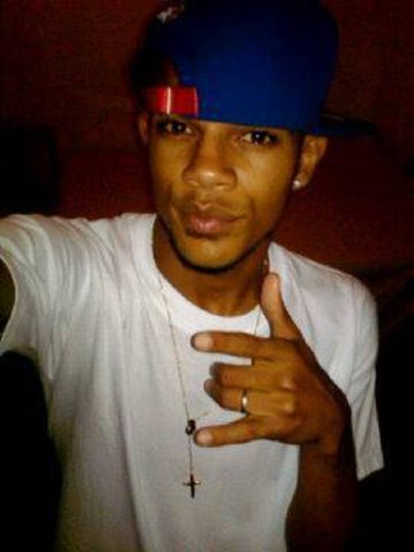 Date this foxy Dominican Republic man Adrian from Santo Domingo DO17409