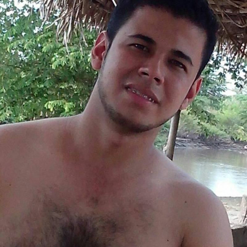 Date this exotic Colombia man Santiago from Bucaramanga CO14273