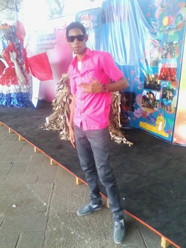 Date this georgeous Dominican Republic man Armando tapia g from Santo Domingo DO17547