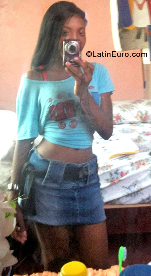 Date this cute Jamaica girl Keresa from Kingston JM1357