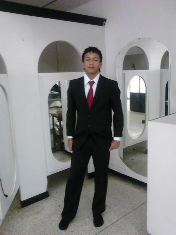 Date this voluptuous Colombia man Brayan andres from Palmira CO14428