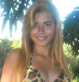 Date this attractive Brazil girl Debora from Belo Horizonte BR8255