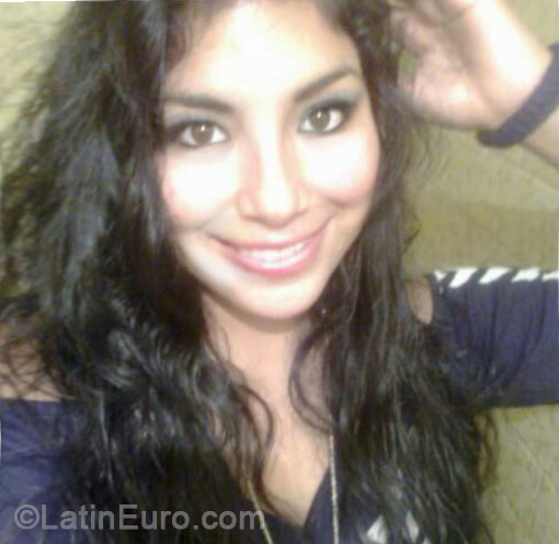 Date this voluptuous Peru girl Melissa from Lima PE852