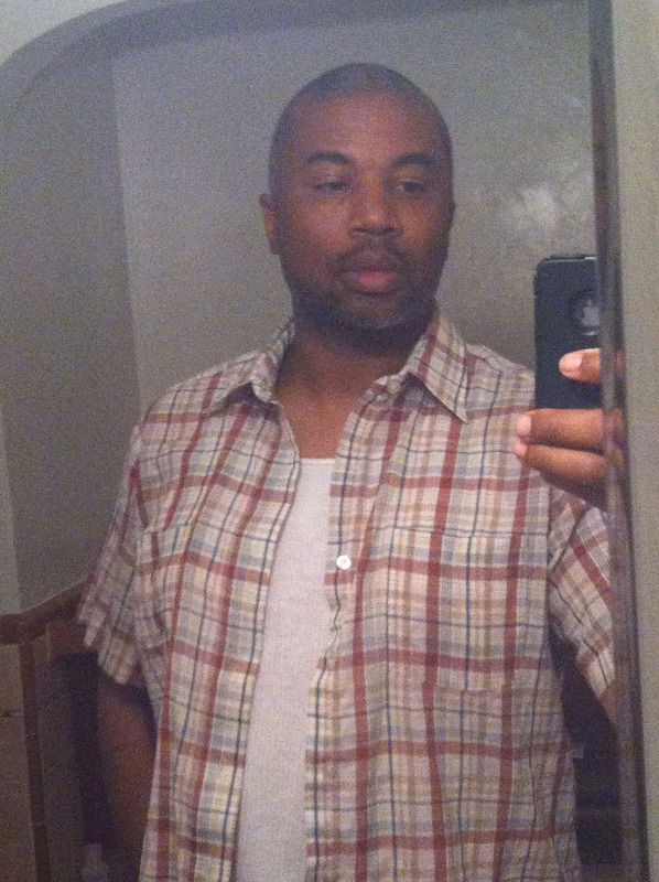 Date this young United States man Momo500 from Birmingham US14683