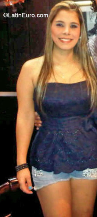 Date this exotic Venezuela girl Alejandra from Guayana region VE117