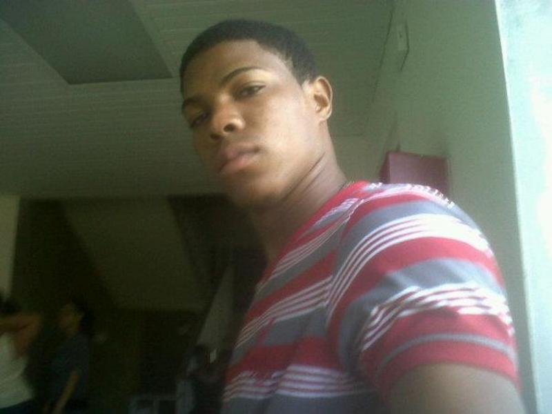 Date this beautiful Dominican Republic man Anderson from Santo Domingo DO17933