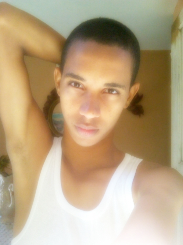 Date this happy Dominican Republic man Anthony peralta from Distrito Nacional DO17962