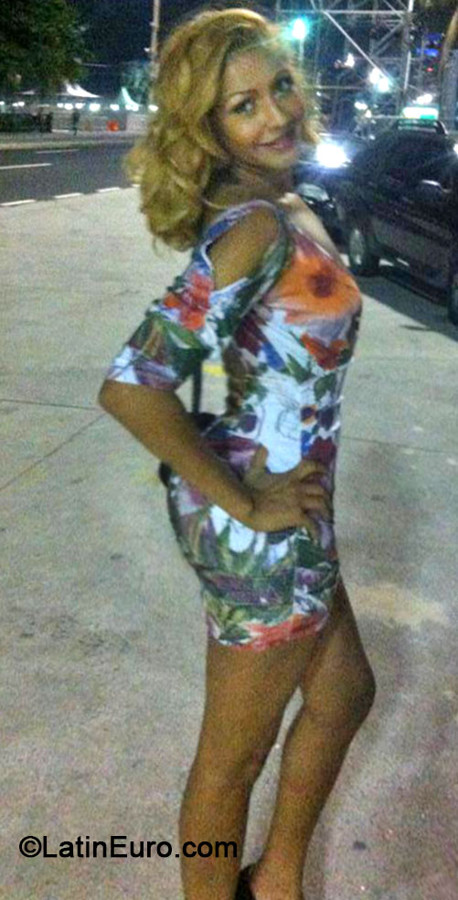 Date this tall Brazil girl Sheila from Rio De Janeiro BR8339