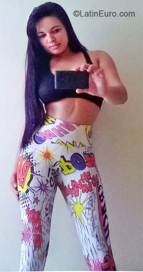 Date this sultry Brazil girl Maria Aparecida from Recife BR8446