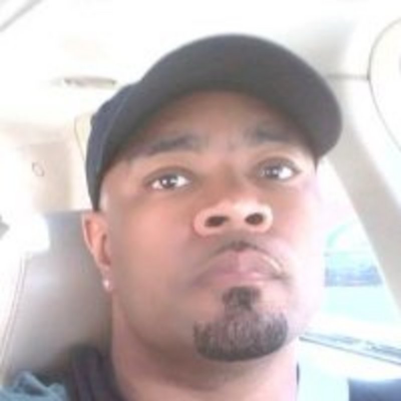 Date this cute United States man Shawn from Chicago US14769