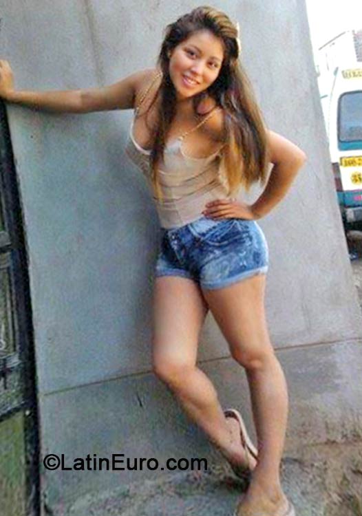 Date this nice looking Peru girl Anita from Lima PE891
