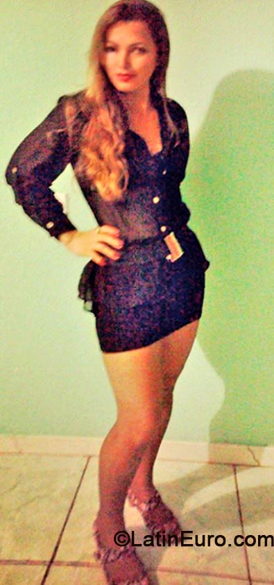 Date this funny Brazil girl Joela from Jaru BR8533