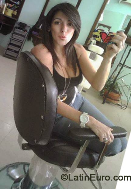 Date this gorgeous Venezuela girl Consuelo from Barinas VE138