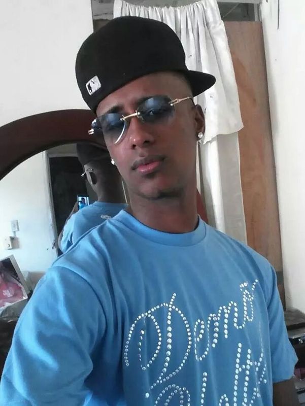 Date this good-looking Dominican Republic man Estarlin from Santo Domingo DO18441