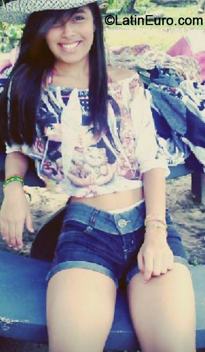 Date this exotic Brazil girl Raianie from Manaus BR8596