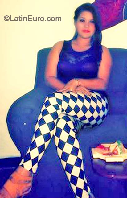 Date this cute Venezuela girl Aransa from Maracaibo VE154