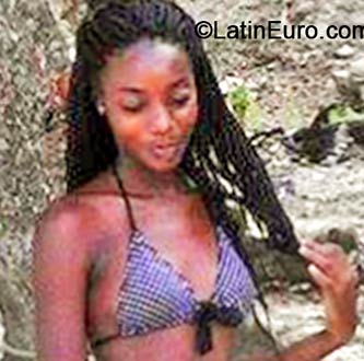 Date this passionate Jamaica girl Jhanele from Port Antonio JM1569