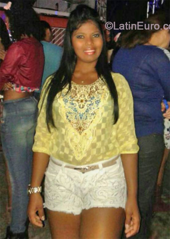 Date this nice looking Brazil girl Mercy from Alagoinhas BR8669