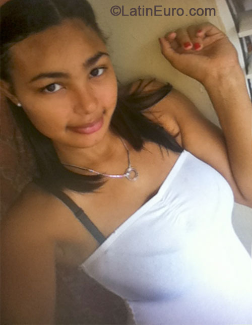 Date this delightful Dominican Republic girl Lily from San Francisco De Macoris DO18543
