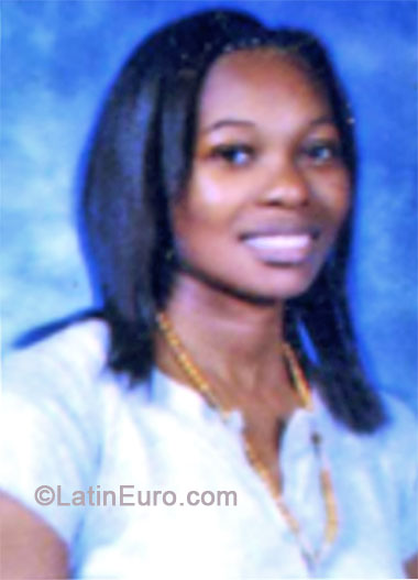 Date this voluptuous Honduras girl Karla from La Ceiba HN930