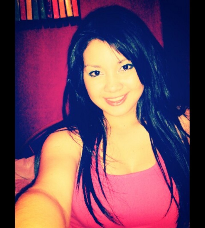 Date this attractive Costa Rica girl Kim from Moravia CR284