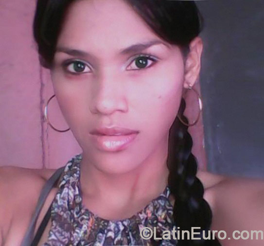 Date this attractive Colombia girl Keny from Cartagena CO15034