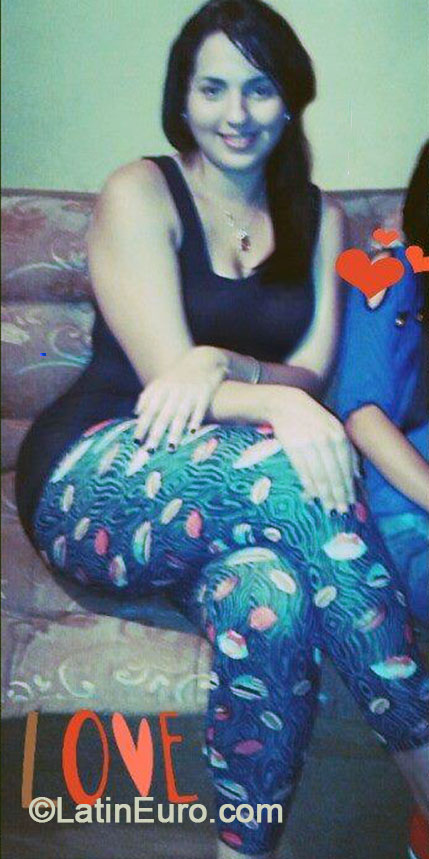 Date this cute Venezuela girl Luisana from Guayana city VE195