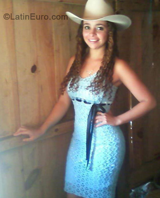 Date this cute Honduras girl Karen from San Pedro Sula HN947