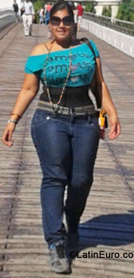 Date this charming Venezuela girl Gilla from Guayana Ciudad VE201