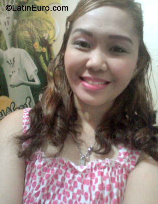 Date this passionate Philippines girl Marichelle from Pasay City PH635