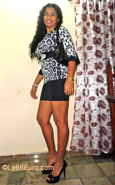 Date this exotic Cuba girl Yuli from Las Tunas CU49