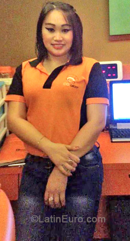 Date this funny Philippines girl Fatima from Manila PH653