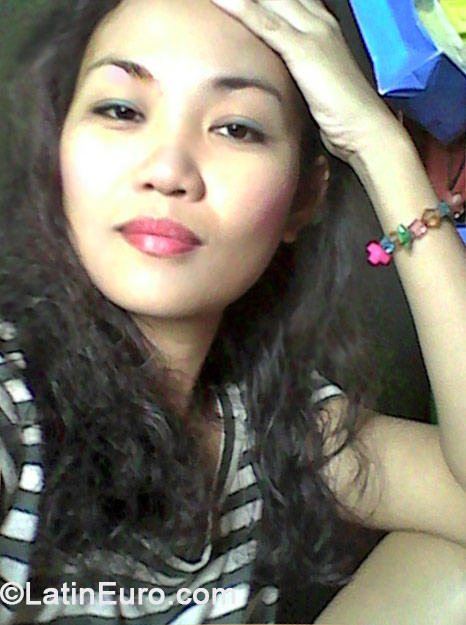 Date this hot Philippines girl Mary-ann from Davao City PH643