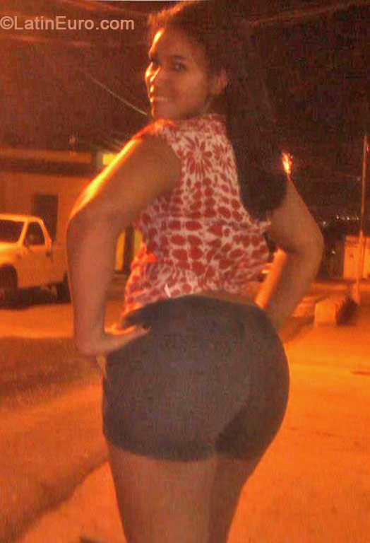Date this athletic Venezuela girl Anauska from Bolivar VE229