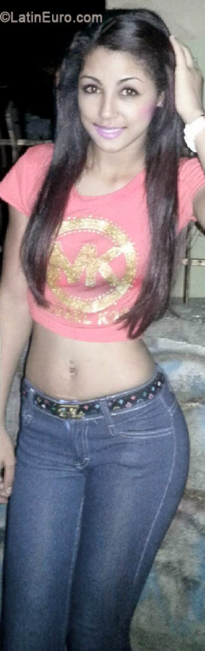 Date this voluptuous Dominican Republic girl Diasdivel from Santiago DO19090