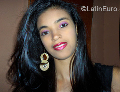 Date this sultry Brazil girl Rute from Recife BR8800