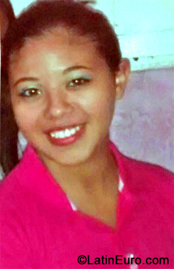 Date this nice looking Brazil girl Ruth from Nata BR8808