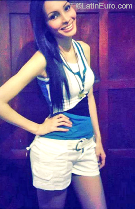 Date this young Venezuela girl Xaira from Caracas VE247