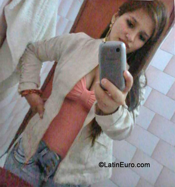 Date this foxy Peru girl Jacky from Lima PE987