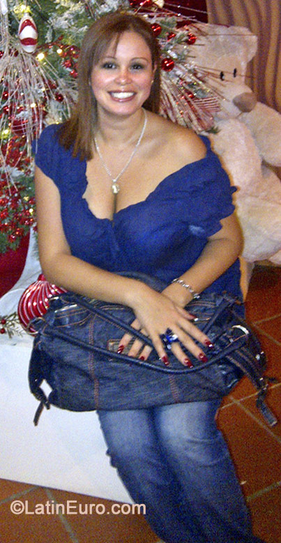 Date this passionate Venezuela girl Laura from Caracas VE252