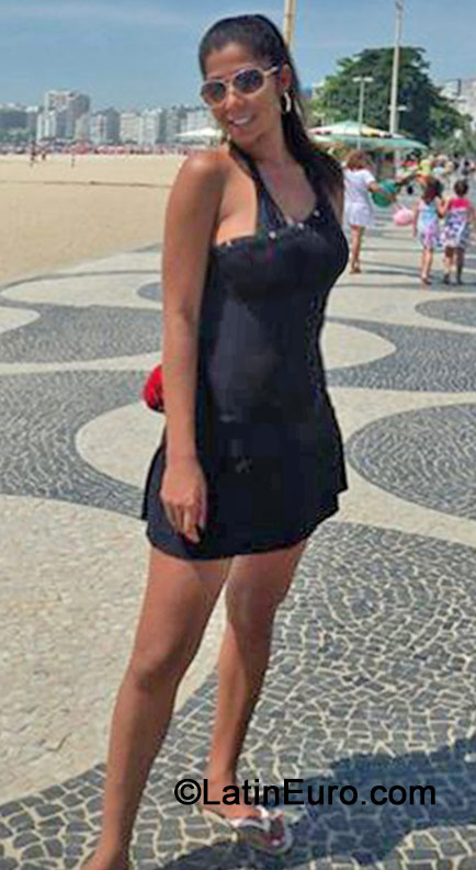Date this exotic Brazil girl Bruna from Rio De Janeiro BR8825