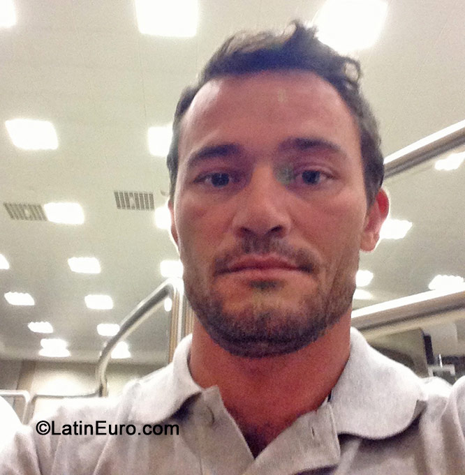Date this good-looking Brazil man Igor from Rio Das Ostras BR8827