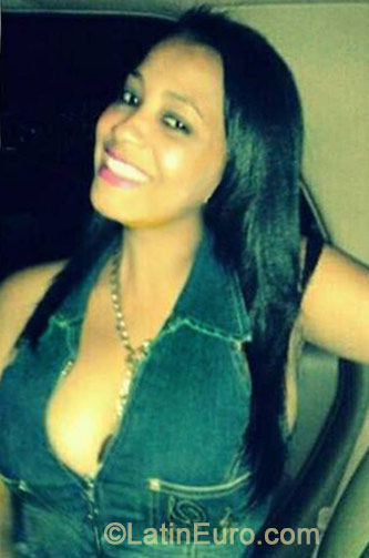 Date this tall Dominican Republic girl Inmaculada from La Vega DO19284