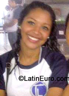 Date this passionate Venezuela girl Luzmarina from Cua VE265
