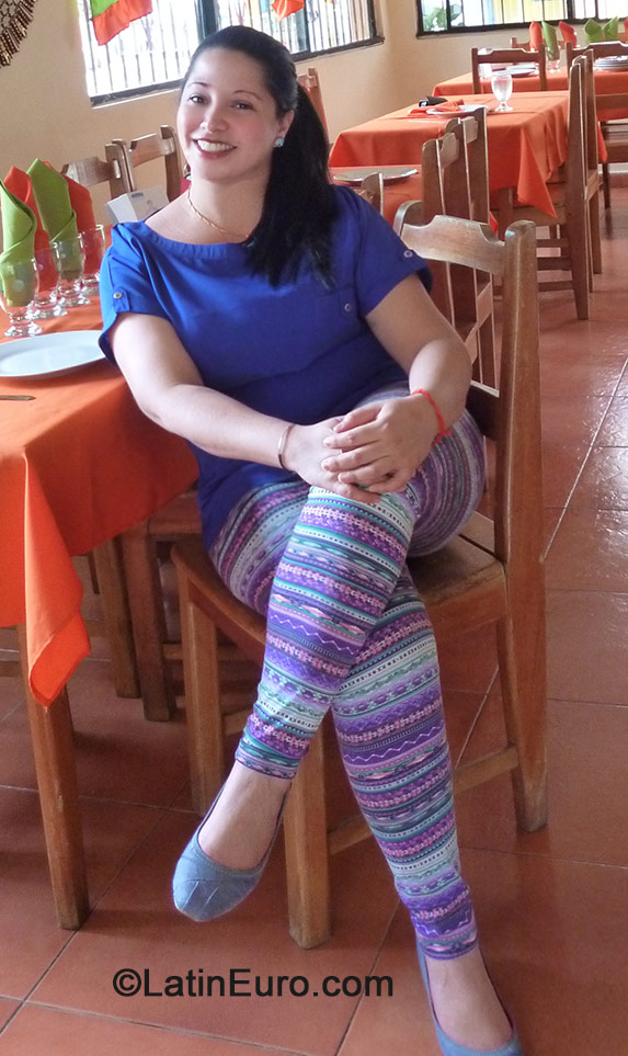 Date this exotic Panama girl Yari from Panama City PA437
